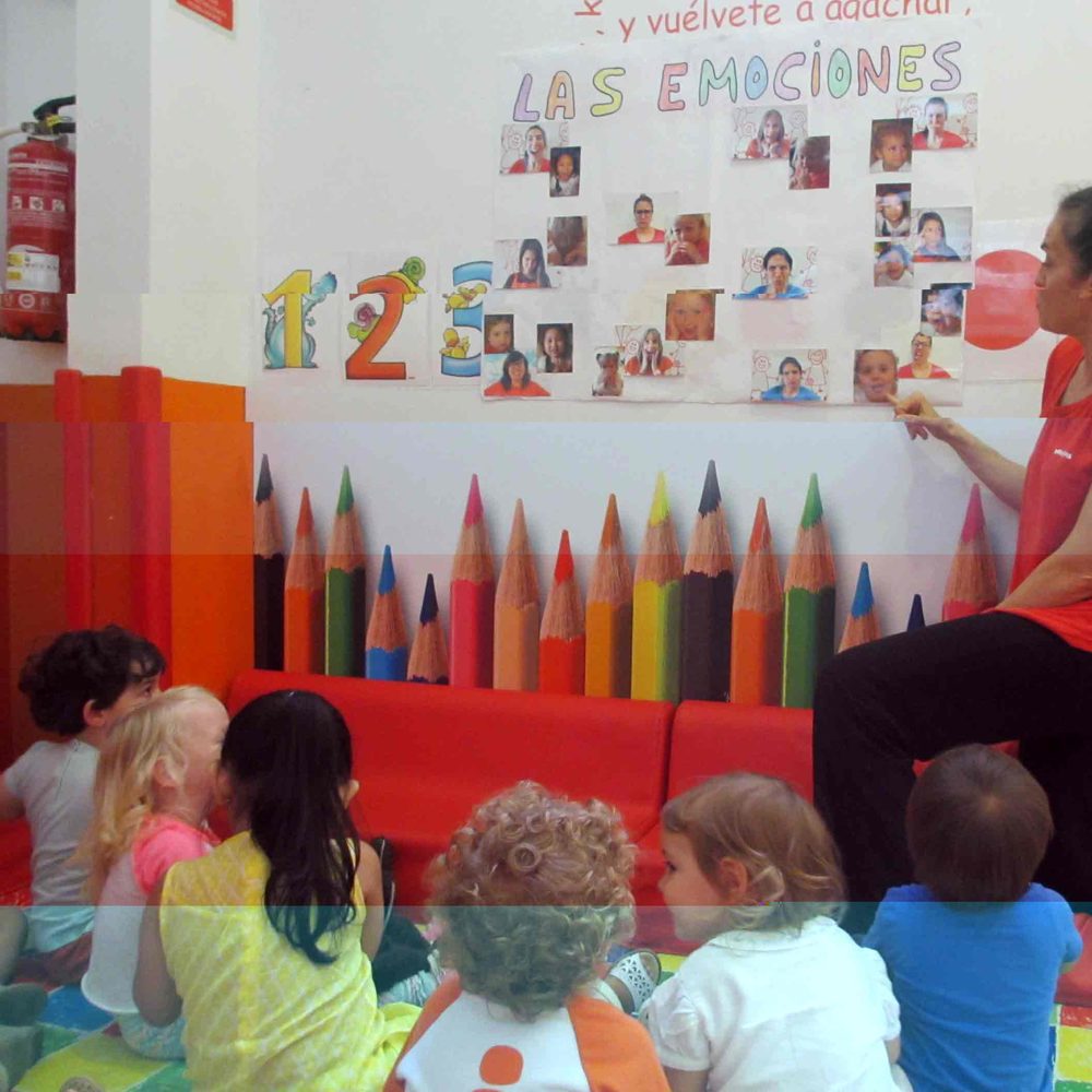 Lucia Ibiza Babysitter