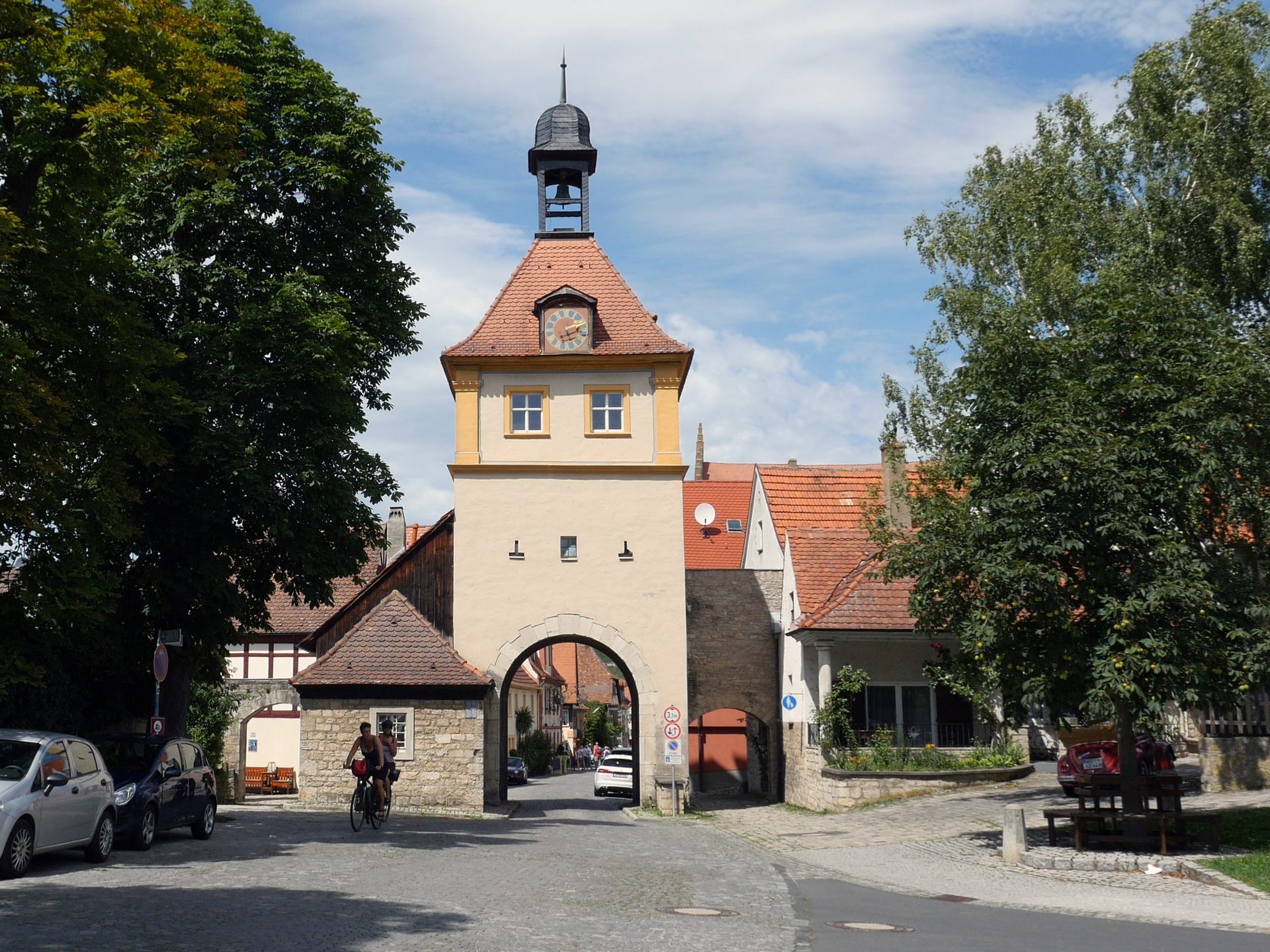Sommerhausen Reisefuhrer Localbook Marktplatz