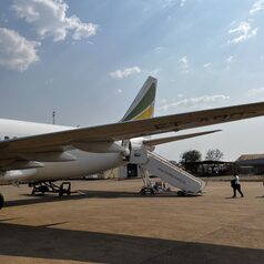 Nach Abschied dann am Flughafen - flug nach Ghana 