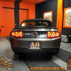Vollfolierung Mustang Cabrio grau 4