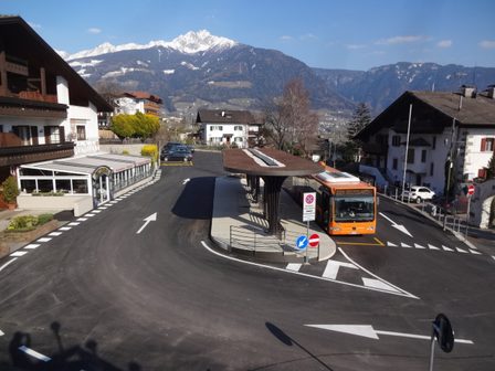 Buswendeplatz Dorf Tirol