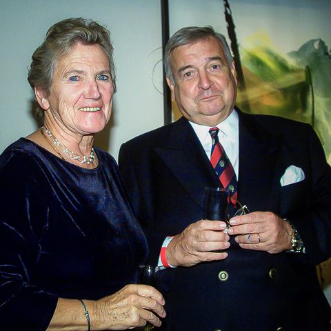 Von der Women’s Tennis Association (WTA) war die Europadirektorin Georgina Clark nach Berlin gekommen, hier im Gespräch mit dem langjährigen Turnierdirektor der German Open, Eberhard Wensky. Georgina war über viele Jahre WTA-Supervisorin des Damenturniers bei „Rot-Weiß“ und hatte über die lange Zeit eine enge Verbindung zu Vielen im Club aufgebaut.