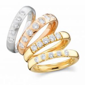 Trauringe in in verschiedenen Edelmetallen und  mit Diamanten besetzt