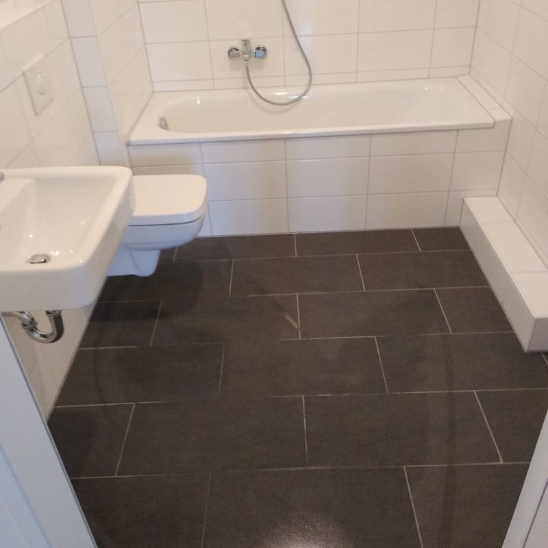 Sanitär und Fliesen