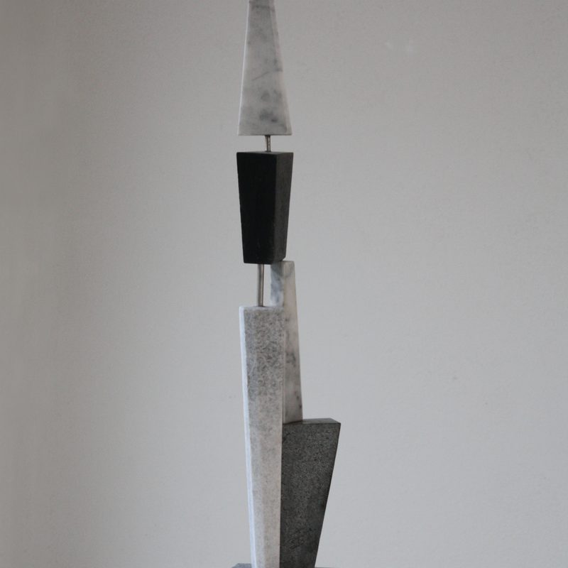 Architekton 2011, H 110 cm, Marmor, Syenit, Edelstahl