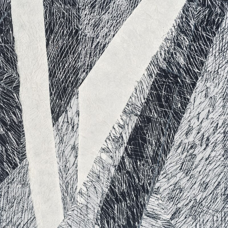 SCHWARZ-WEiß-GESTREIFT 4, 2002, Collage aus Schraffur-Stoff auf Crash-Papier, aufgebügelt, 35x35cm