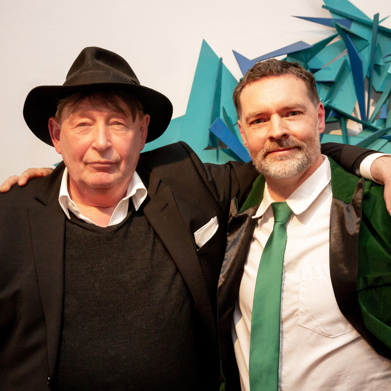 Holger John und Spandlitz zur Vernissage im Krrasburg-Museum Coswig 2026