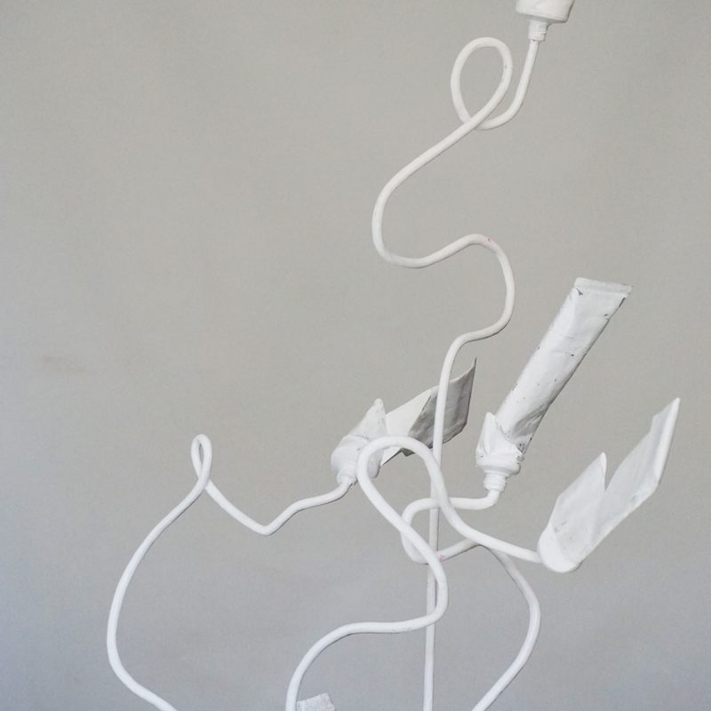 Pasta 2016, H 62 cm, Stahl, Beton, Farbe, Zahnbürste